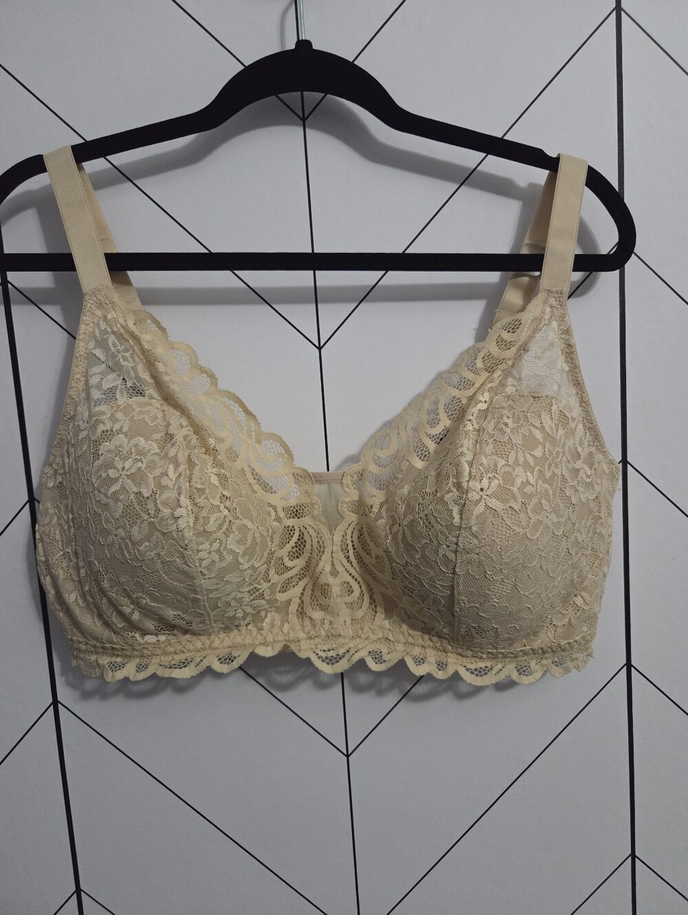 Bali Beautifully You Lace Desire Wirefree Bra Bralette Beige, Plus 2XL